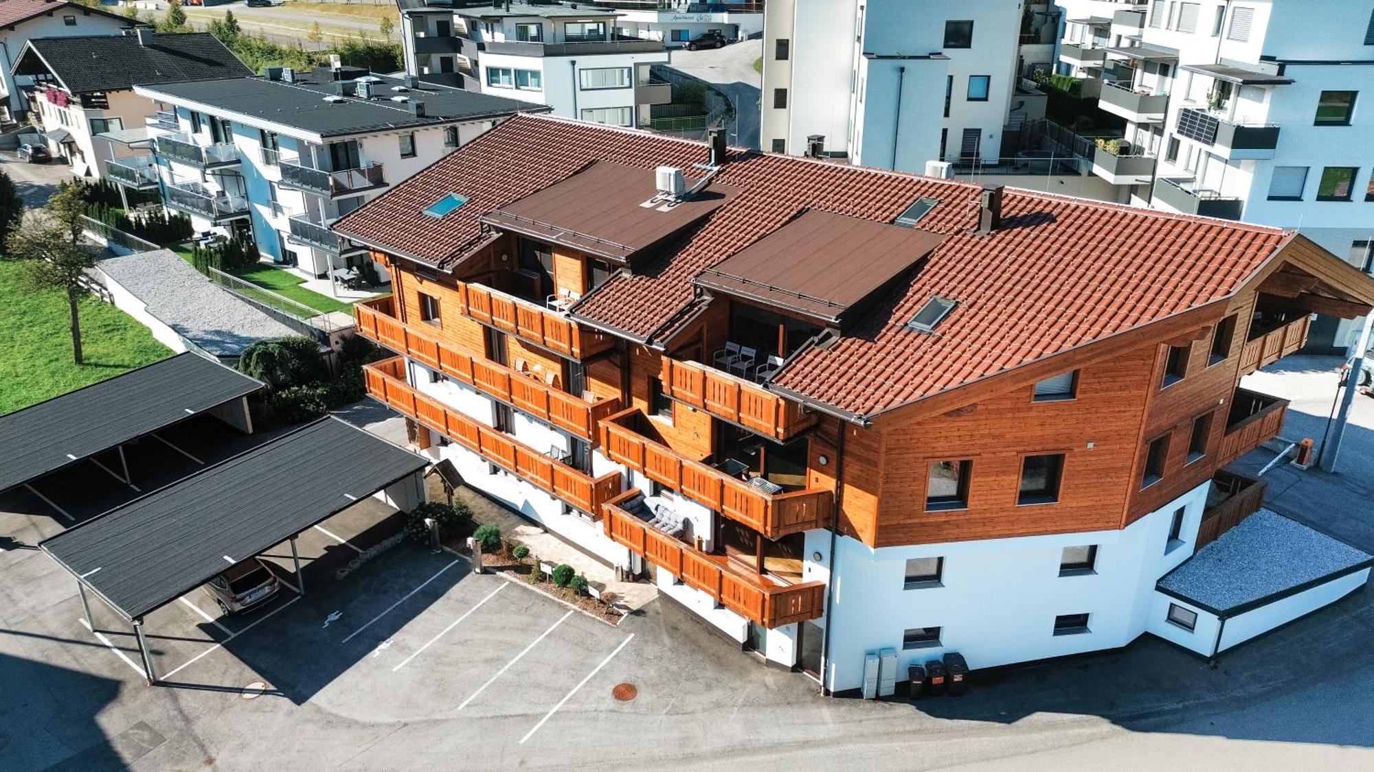 Oldwood Chalet - Balcony & Car Park By Alpenluxus Appartements Fügen Exterior foto